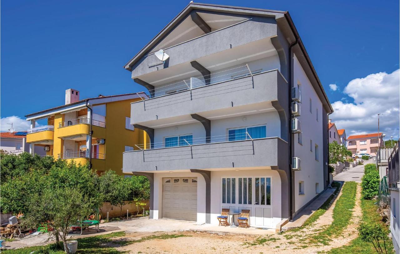 Stunning Apartment In Crikvenica With Wifi מראה חיצוני תמונה