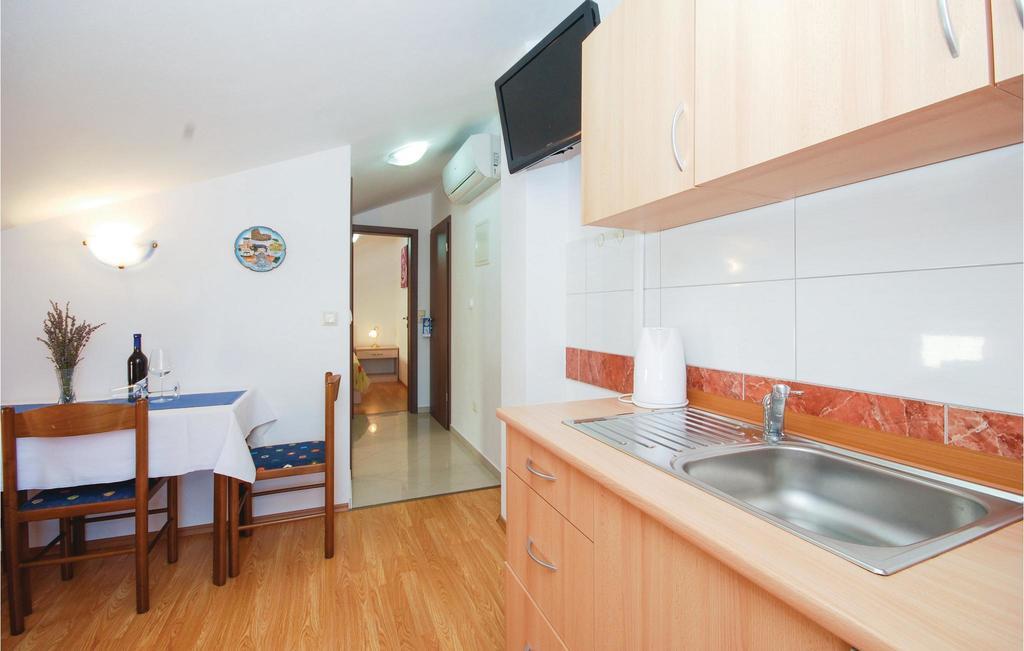 Stunning Apartment In Crikvenica With Wifi מראה חיצוני תמונה