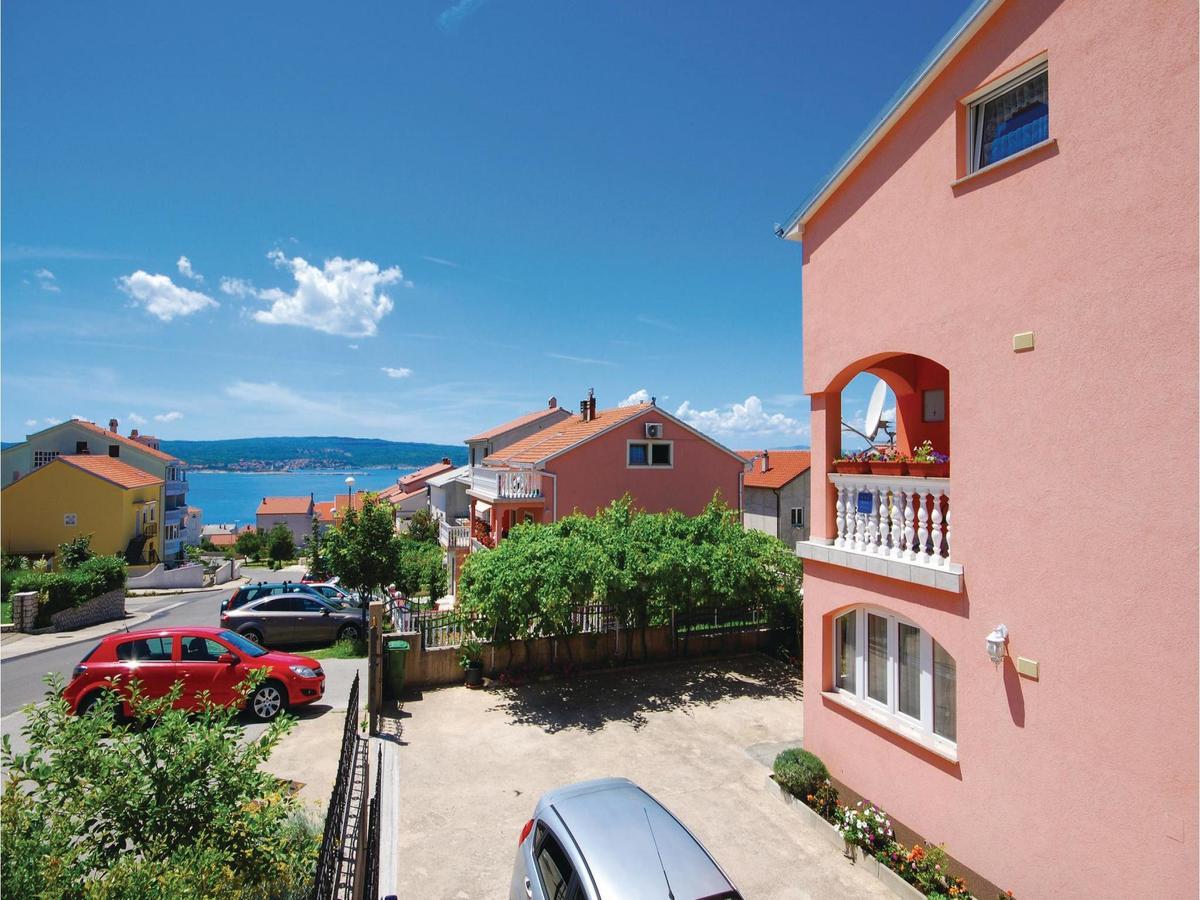Stunning Apartment In Crikvenica With Wifi מראה חיצוני תמונה