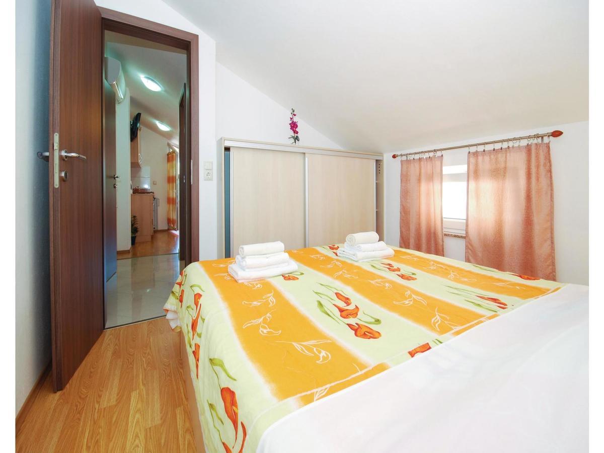 Stunning Apartment In Crikvenica With Wifi מראה חיצוני תמונה